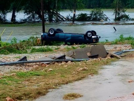 В американском Техасе жертвами масштабного наводнения стали два человека