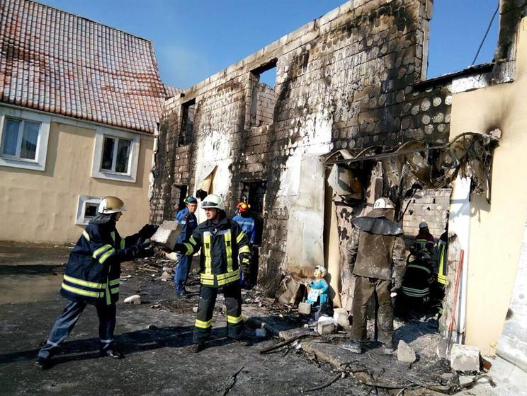 При пожаре в пансионате для престарелых под Киевом погибли 17 человек