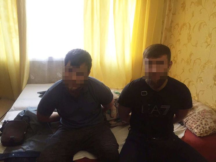 СБУ в Харькове задержала направлявшихся в Западную Европу сторонников ИГИЛ