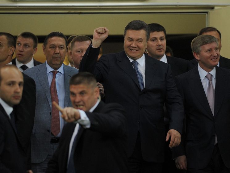 Порошенко призвал Transparency International помочь вернуть в Украину активы Януковича
