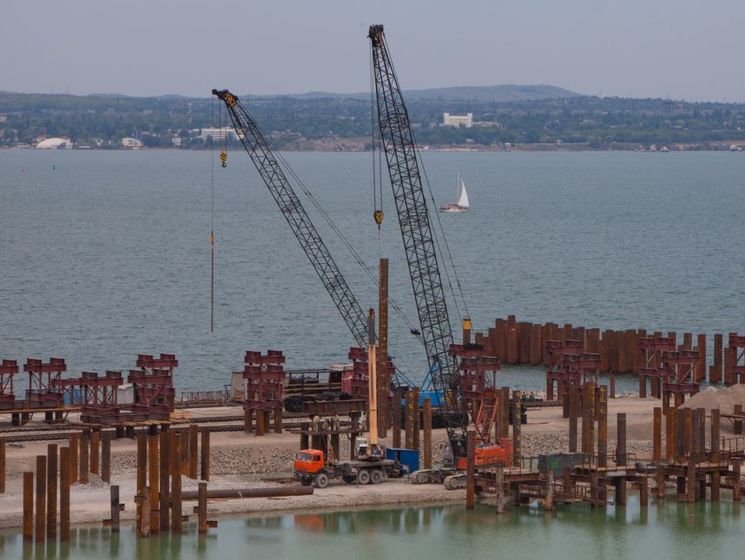 Крымский "депутат": На строительстве Керченского моста могут использовать ядовитый песок