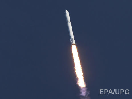 Ракета Falcon 9 неудачно приземлилась на морскую платформу