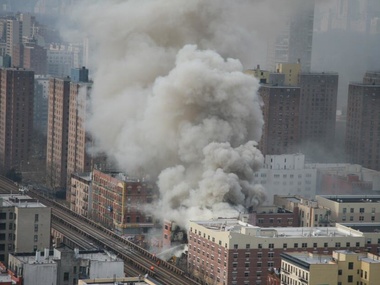 В центре Нью-Йорка взорвался жилой дом