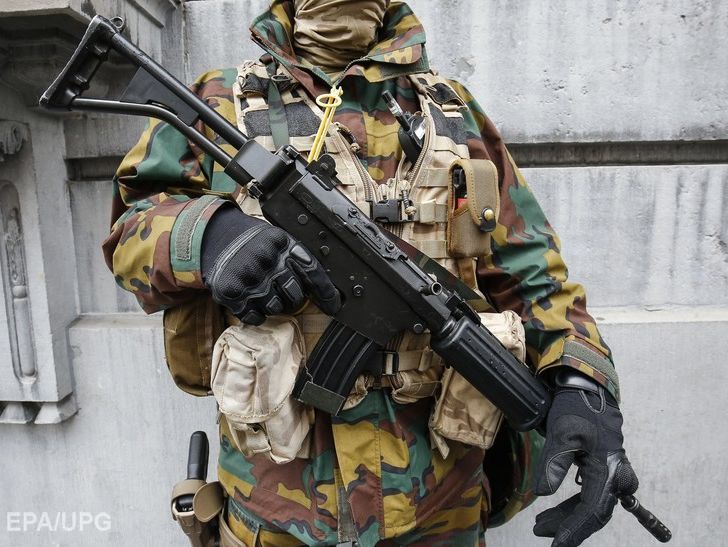 В Бельгии полиция отпустила девять человек из числа задержанных по подозрению в терроризме, еще трое арестованы