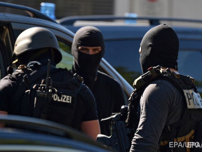 Полиция Германии: Оружие преступника, захватившего заложников в кинотеатре, было ненастоящим