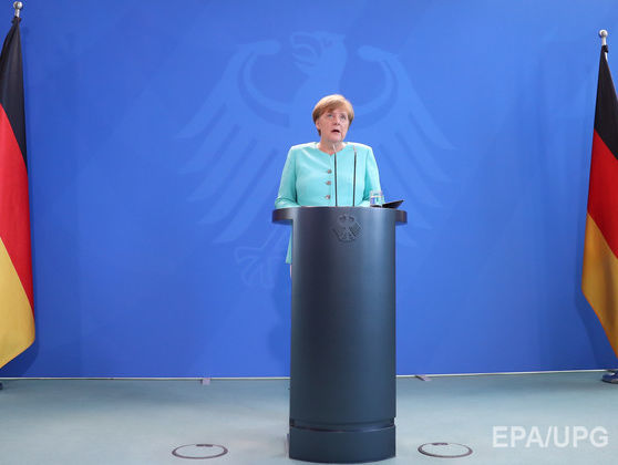Меркель заявила, что Германия видит условия для предоставления Украине кредитов