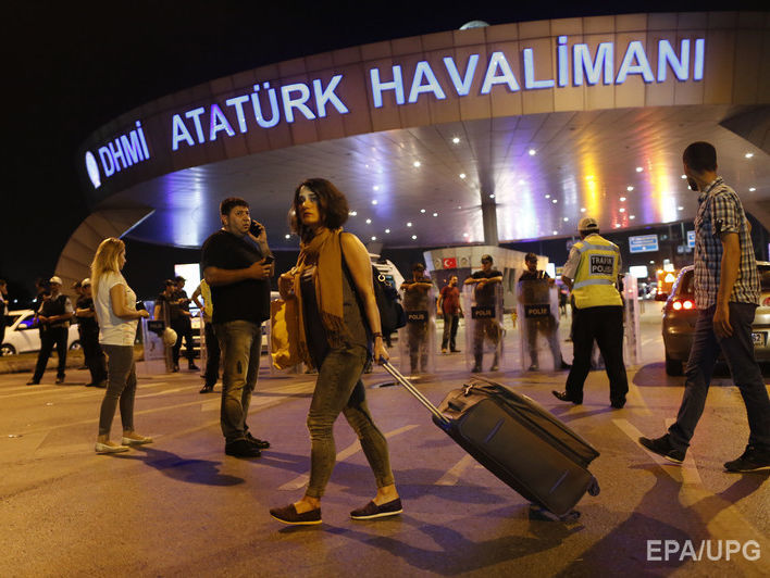 Консульство Украины в Стамбуле проверяет информацию о ранении украинца в аэропорту