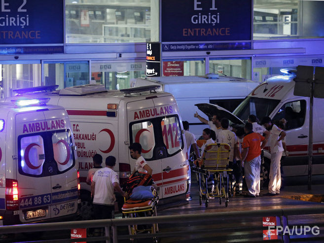 Консул: Среди жертв теракта в аэропорту Стамбула есть гражданка Украины