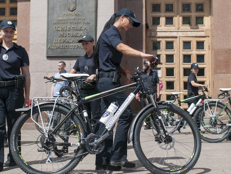 В Киеве запустили патрульную полицию на велосипедах