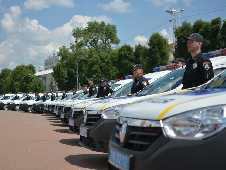 Аваков сообщил о запуске службы реагирования полиции в малых городах и селах Хмельницкой области