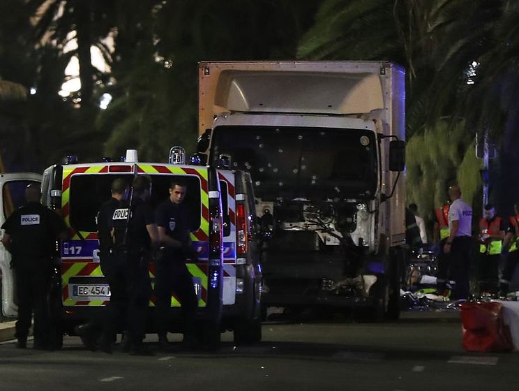 Нападение в Ницце: В грузовике было оружие &ndash; СМИ