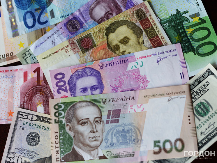 Курс гривны к евро упал до 27,67 грн/€