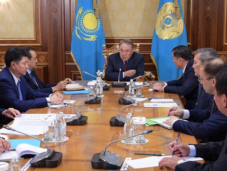 Назарбаев назвал стрельбу в Алматы терактом