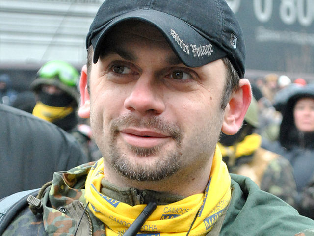 Левус призвал Кличко через суд запретить крестный ход в Киеве