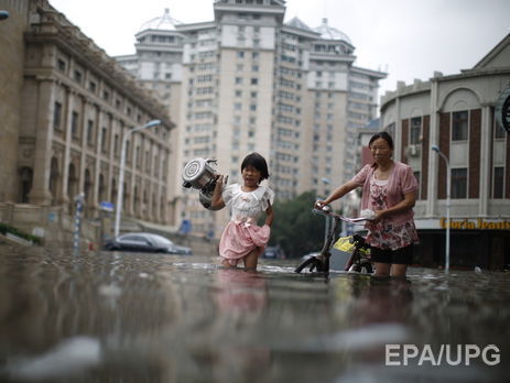 Количество жертв наводнения в Китае достигло 150 человек