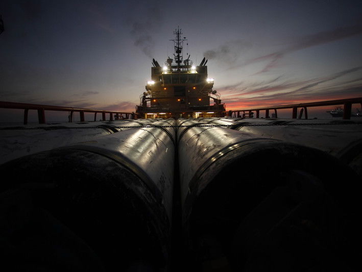 Цены на нефть рухнули ниже $46 за баррель
