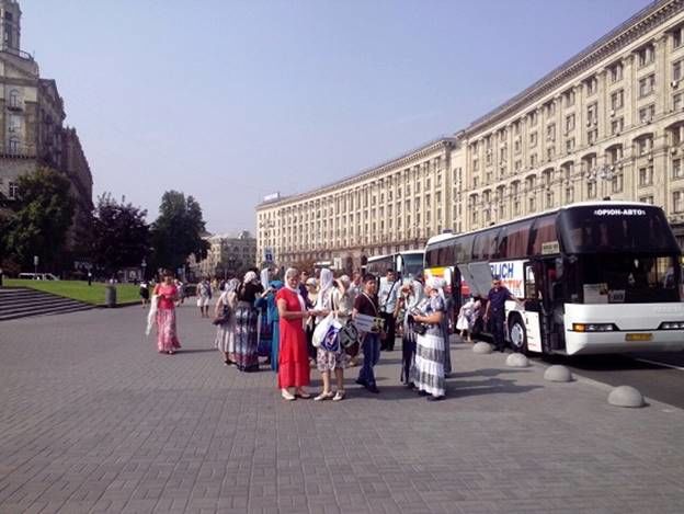 Полиция: В центре Киева насчитывается около 700 участников крестного хода УПЦ МП