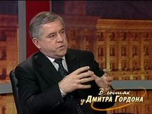 Анатолий Кинах: Янукович стал жертвой подковерных комбинаций и измены