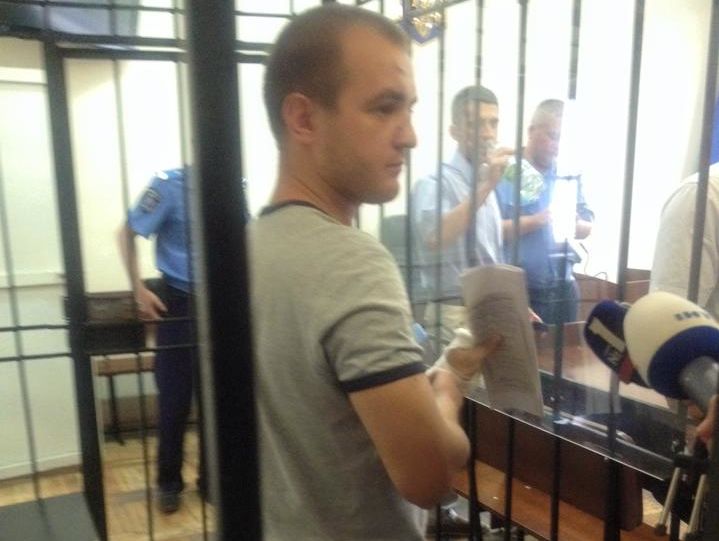 Суд отправил депутата Евсеенко, которого подозревают в организации резонансного ДТП, под домашний арест