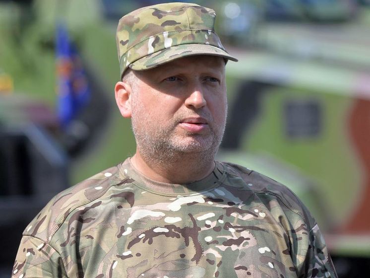 Турчинов заявил, что гибридная война РФ против Украины предполагает в перспективе широкомасштабное военное вторжение