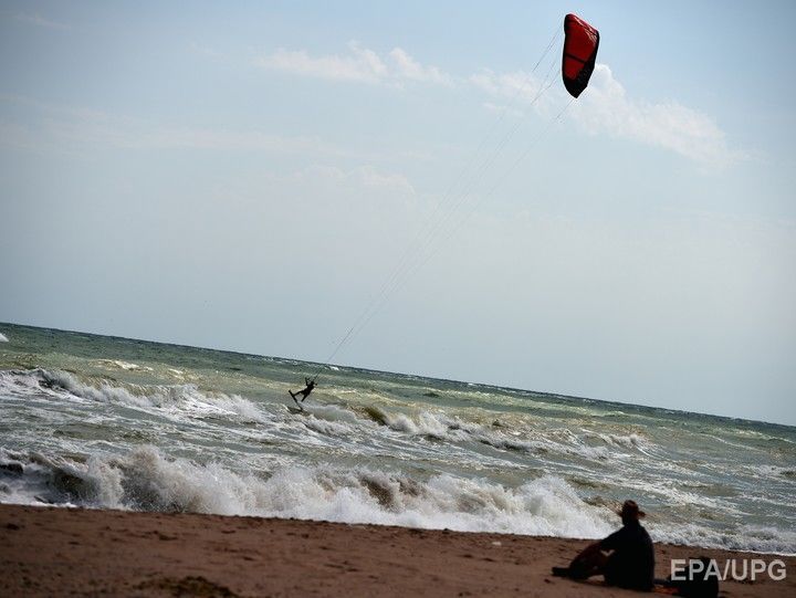 Власти Одессы просят отдыхающих не купаться на местных пляжах