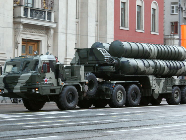 Россия разместила в Крыму зенитную ракетную систему С-400