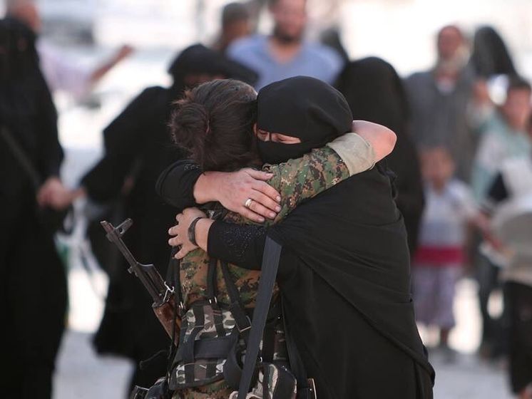 Reuters: Боевики ИГИЛ покинули сирийский Манбидж и освободили более 2000 заложников