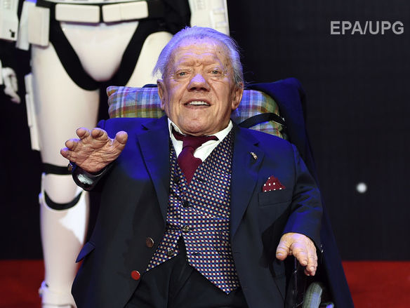 Умер актер, сыгравший робота R2-D2 в саге о "Звездных войнах"