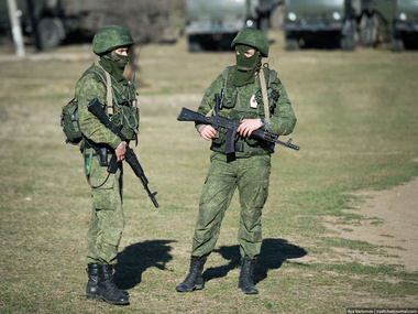 Российские военные и ФСБ готовятся к штурму командования тактической группы "Крым"