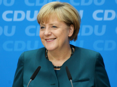 Меркель: ЕС может ввести против России "третью фазу санкций"