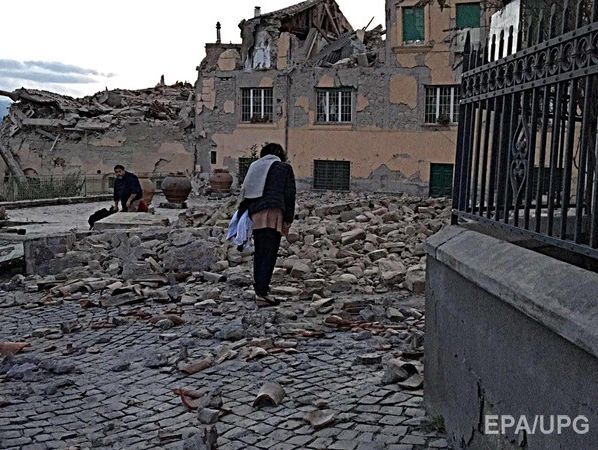 ANSA: Жертвами землетрясения в центральной Италии стали семь человек
