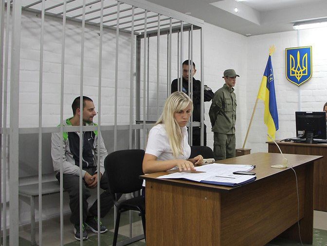 Суд арестовал трех полицейских, подозреваемых в убийстве жителя Николаевской области