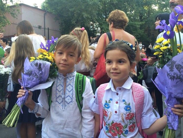 КГГА: Киевские школы могут не проводить линейки 1 сентября