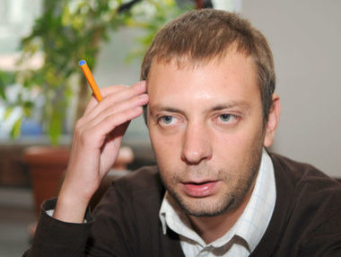 Спикер "Правого сектора" Скоропадский обвинил журналиста программы "Гроші" в работе на соратника Януковича