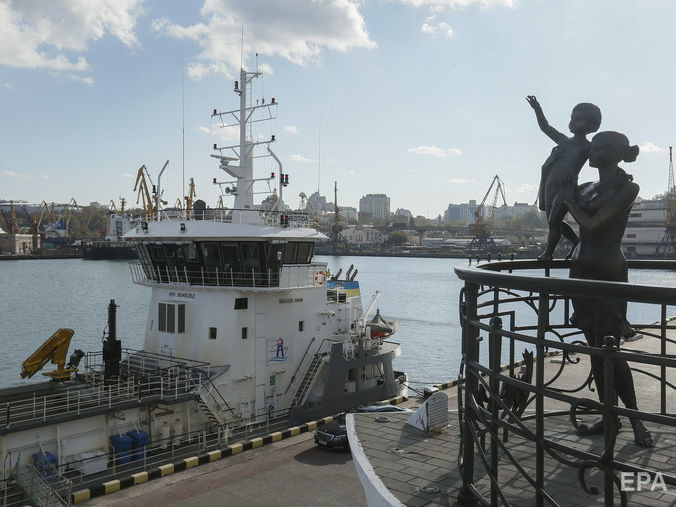 В Минздраве Украины рассказали, есть ли коронавирус у членов экипажа контейнеровоза, который направляется в Одессу