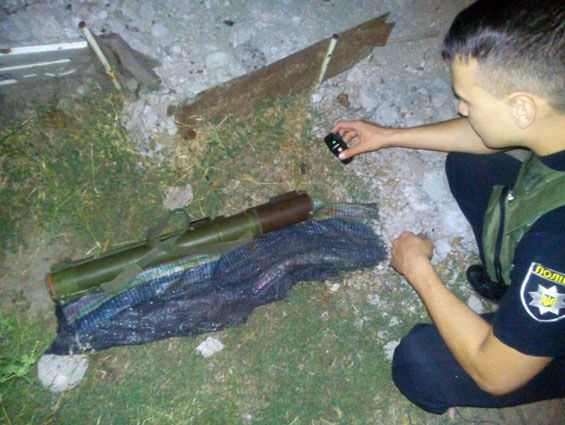 Полиция: В Мариуполе дети нашли гранатомет