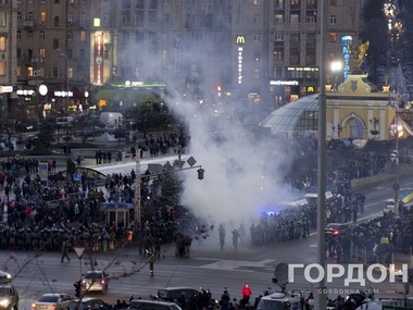 Киевский Майдан: вечер перед кровавой ночью. Фоторепортаж