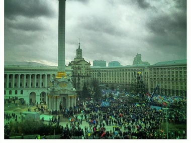 Тягнибок сообщил о начале забастовки, Луценко – о революции