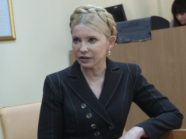 Тимошенко призвала украинцев протестовать до смены режима
