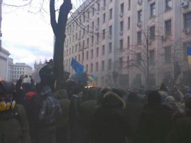 В Кабмине заявляют, что власти не собираются вводить чрезвычайное положение в Киеве