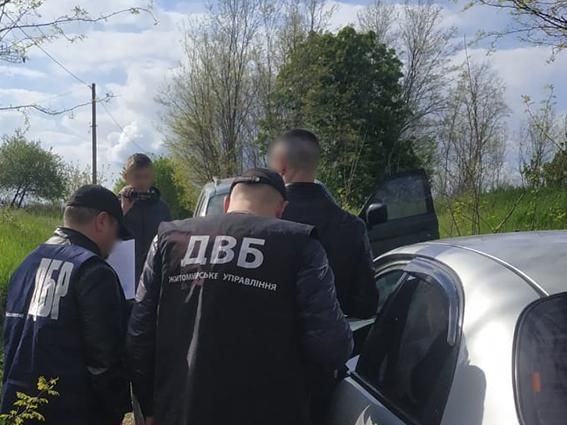 У мужчины, подозреваемого в убийстве семи человек в Житомирской области, начальник местной полиции требовал взятки