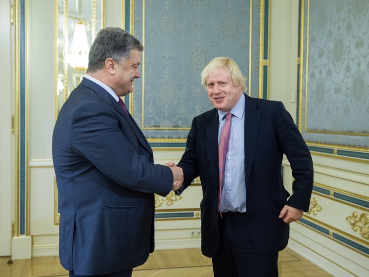 Глава МИД Британии приехал с официальным визитом в Киев