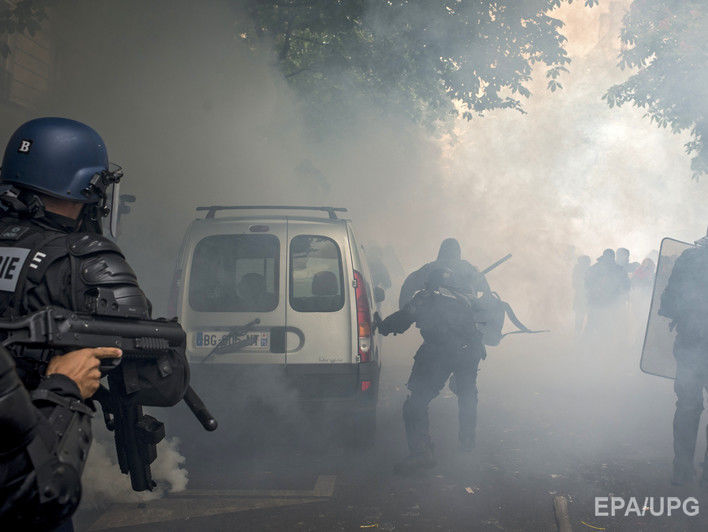 Во время протестов во Франции 15 человек ранены, десятки задержаны