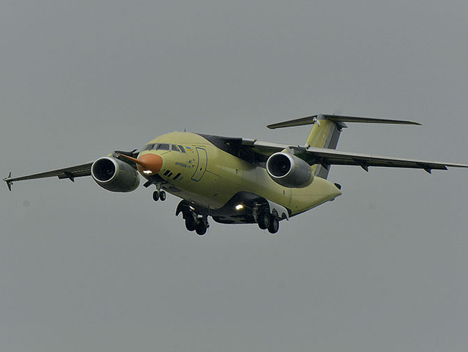 "Антонов" представил новый военно-транспортный самолет Ан-178. Видео 