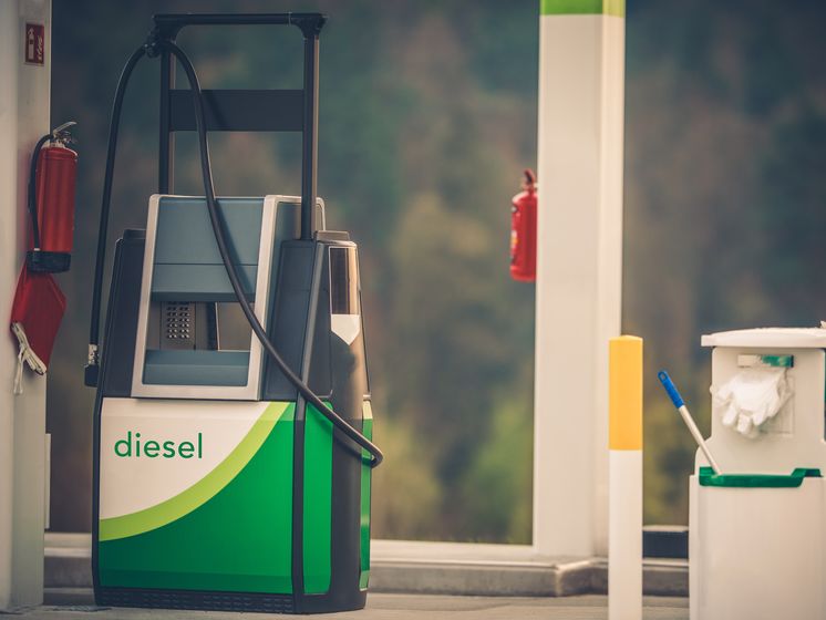 "Нафтогаз" продал дизтопливо с премией $41 на тонне к цене в Роттердаме – СМИ