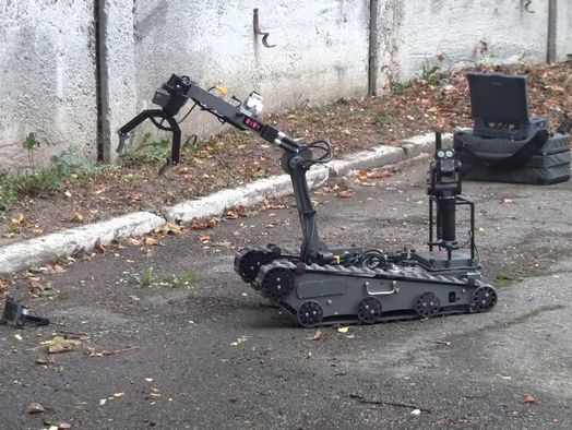 Спецназ СБУ провел тренировку с использованием роботов