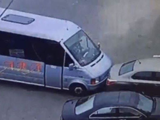 В Днепре наградили водителя маршрутки, таранившего автомобиль Пугачева