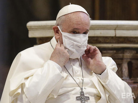 Папа римский первый раз надел маску на публичном мероприятии