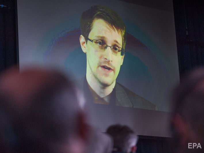 Сноуден дістав безстрокову посвідку на проживання в Росії