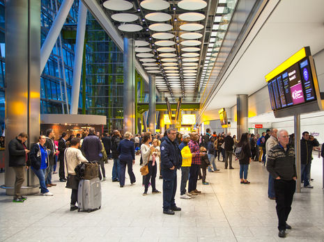 У грудні МАУ почне польоти в лондонський аеропорт 